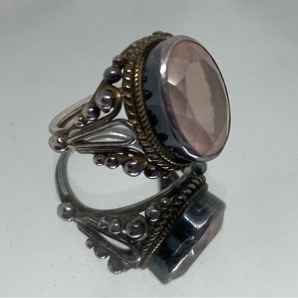 Elegant Silver and Pink Gemstone Ring